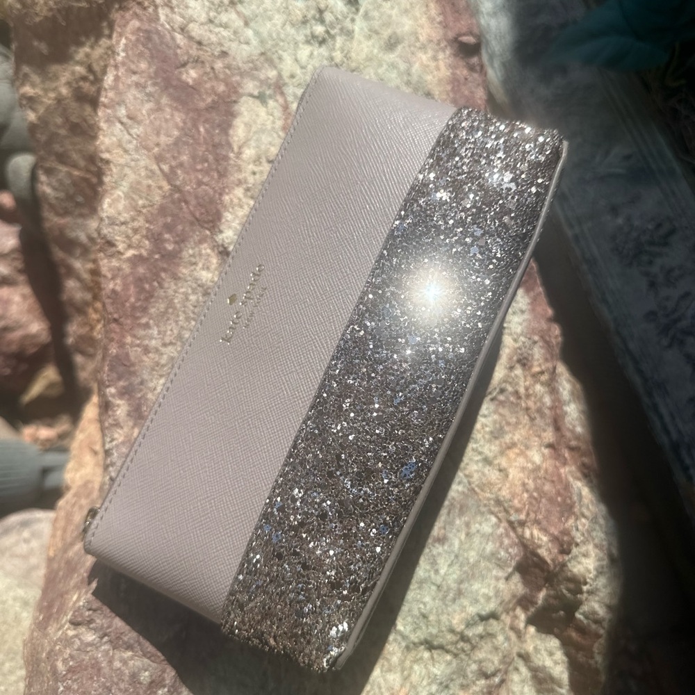 Kate Spade “Little Shiloh” Clutch/Makeup Bag